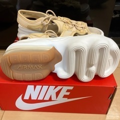 【早い者勝ち】【新品未使用】NIKEエアーマックスココの画像