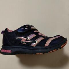 女の子用スニーカー　18cmの画像