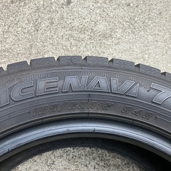 185/60R15バリ山スタッドレスタイヤ4本　アクア、シエンタ、フィット、スイフト等　ランクBの画像