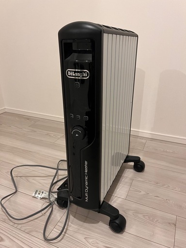 電気ストーブ　デロンギ　MDHU15-BK