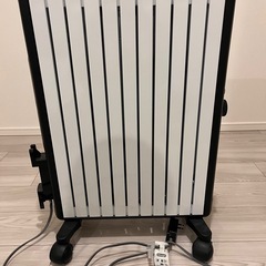 電気ストーブ　デロンギ　MDHU15-BKの画像