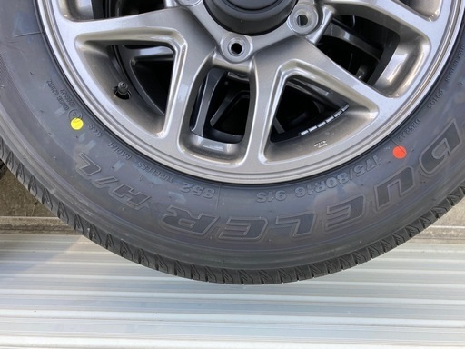 ジムニーJB64 純正アルミホイール付きタイヤ4本新車外し (ケンジ ジムニーJB64 純正アルミホイール付きタイヤ4本新車外し (ケンジ