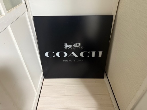 COACH ショップ ディスプレイ 看板
