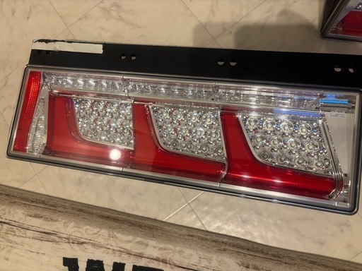 小糸LED