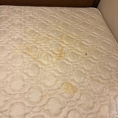 シモンズ　クイーンサイズベッド、差し上げます。の画像