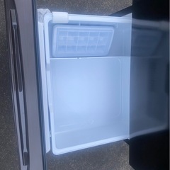 ☆2024年製>Hisenseノンフロン冷凍冷蔵庫HR-D15FB (クズちゃん