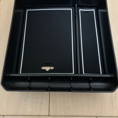 150系プラド　センターコンソールトレイ