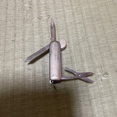 多機能ナイフの画像