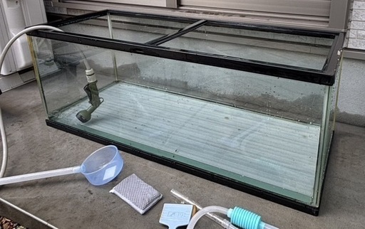 連絡中)最終値下げ1200水槽とプラ舟21個