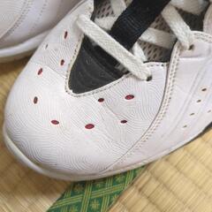 26.5ｃｍASICS　バッシュの画像