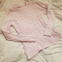 GU ピンク ニットセーター Mサイズの画像