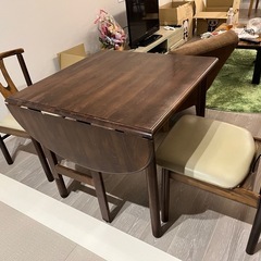 【決まりました】ダイニングセット