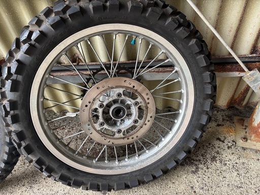 KLX250純正タイヤ