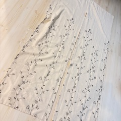 草花柄のれん 間仕切り 85x150cmの画像