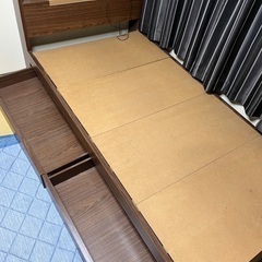 木製ベッド(お好みでベッド上スノコ、西川リビングマットも付けます。