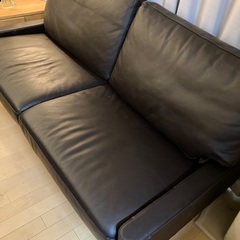 アクタス ギャラリーM ソファ こげ茶 革張りの画像