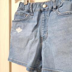 お話中　UNIQLO【GIRLSデニムショートパンツ・130サイズ】の画像