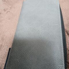 美品、長財布、カジュアルお洒落、色々入ってとても便利です、かなりお値打ちにお譲り致しますの画像