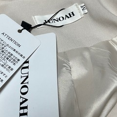 【新品タグ付き】ジュノア　M（オーバーサイズ）薄手ジャケット　ベージュの画像