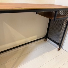 IKEA  PCデスクの画像