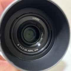 パナソニック(Panasonic) 単焦点レンズ マイクロフォーサーズ用 ルミックス G 25mm/ F1.7 ASPH. シルバー H-H025-Sの画像