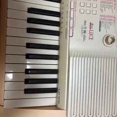 CASIO キーボード ピンク 光ナビLUCE LK-105 電子ピアノ　値下げ不可の画像