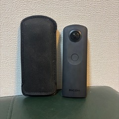 360°カメラ 
RICOH THETA S の画像