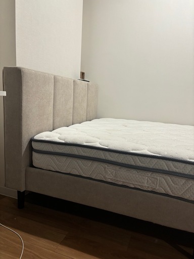 ベッドフレームセミダブル