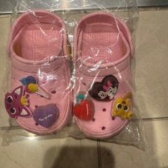 女児用の140サイズ靴の画像