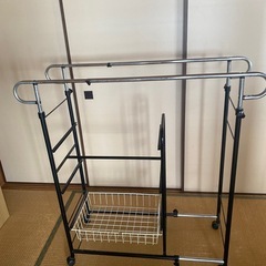 ハンガーラック伸縮式の画像