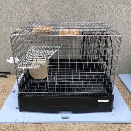 中古美品　イージーホーム60ローメッシュ　ブラック 三晃商会 SANKO イージーホーム60 ローメッシュ（キャスター無し