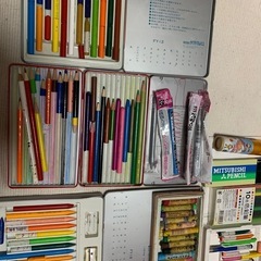 【クーピー　クレパス　色鉛筆　　まとめて】