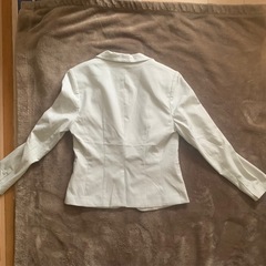 H&M レディーススーツの画像