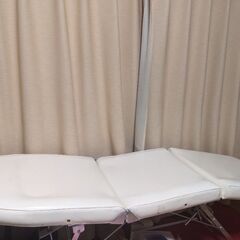 フェイシャルベッド