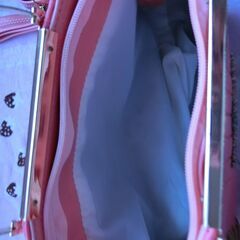 新品　バッグ　※底に難ありの画像