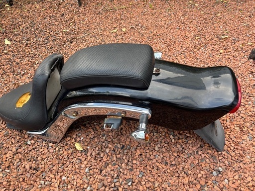 ドラッグスター　vh01j リアフェンダー　シート