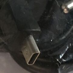 無料　新品のままと思うよく分からない接続コードの画像