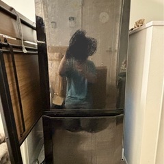 一人暮らし用冷蔵庫　お譲りします。
