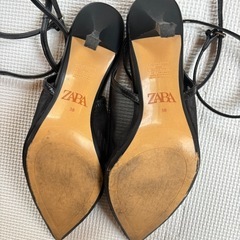 ZARA ザラ 足首ストラップ付き パンプス　ポインテッドトゥ 　の画像