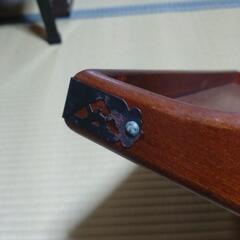 木彫りの盆の画像