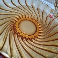 未使用ノリタケ クリスタル 琥珀色ガラスプレート５個セット琥珀色の憎い奴の画像