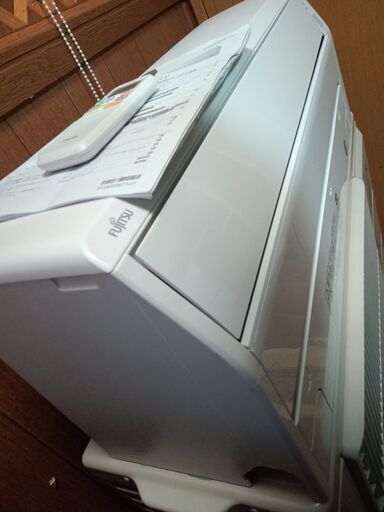 安心の電気工事士がお伺い致します！大型10畳用！室内機コンパクト