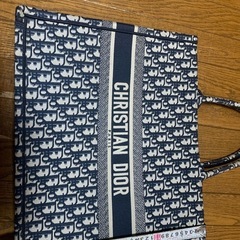 DIORトートバッグの画像