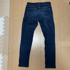 【ユニクロ】ウルトラストレッチスキニーフィットジーンズ　30インチ（76cm）の画像