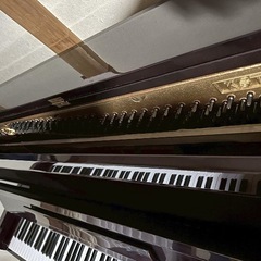 ⬛️KAWAI カワイ　アップライト・ピアノ　３本ペダル　消音装置付き！⬛️の画像