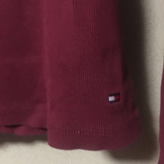 TOMMY HILFIGER トップスの画像
