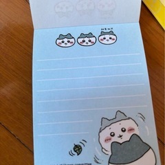 ちいかわステッカーとメモ帳 1つ110円の画像