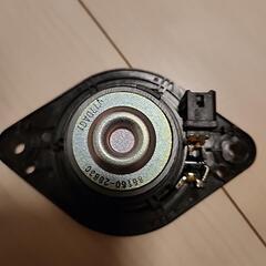 新型シエンタZ　10系純正フロントスピーカー4個セットの画像