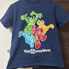 海外ディズニー　Tシャツ