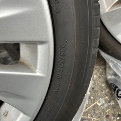 ヴェルファイア20系タイヤアルミセット
の画像